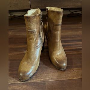 FRYE Tan Leather Ankle Boots Size 8.5